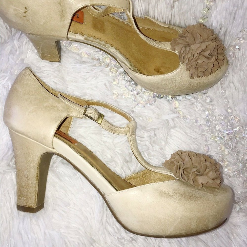 Miss Mooz Beige Leather Sandals Suede Flower Heels